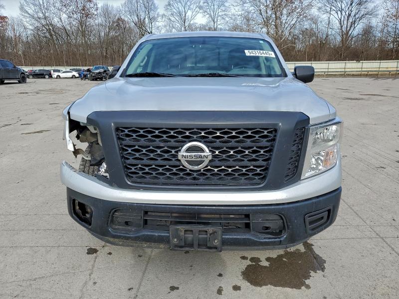 1N6AA1EJ1JN530035 - 2018 NISSAN TITAN S 银色 照片 5