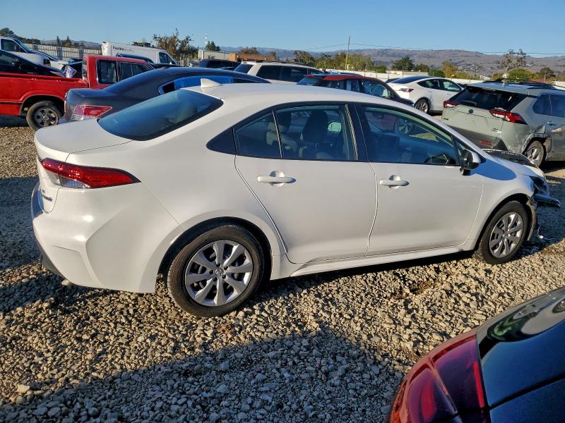 JTDBCMFE0P3022342 - 2023 TOYOTA COROLLA LE 白色 照片 3
