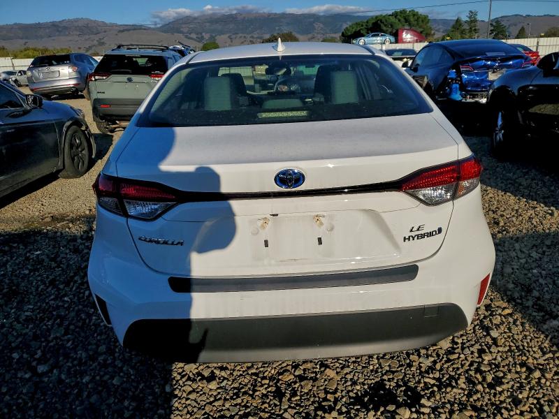 JTDBCMFE0P3022342 - 2023 TOYOTA COROLLA LE 白色 照片 6