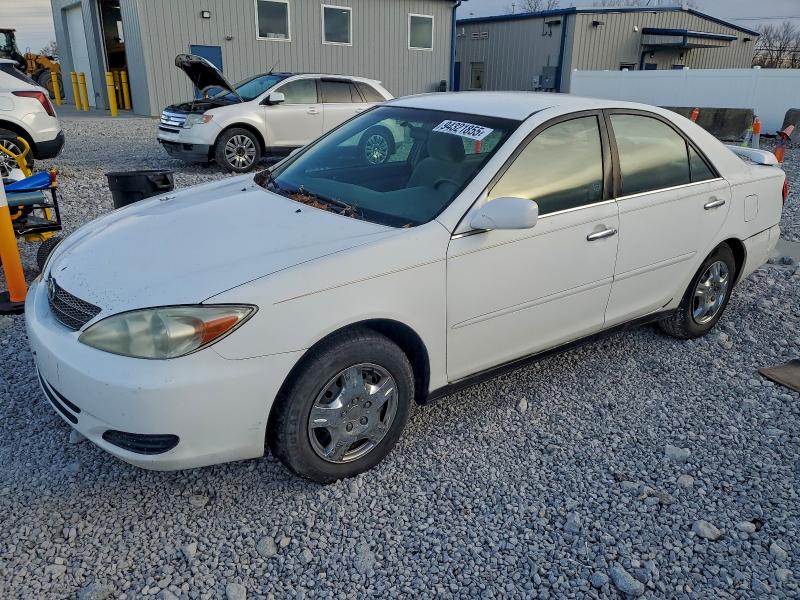 2002 TOYOTA CAMRY LE, 