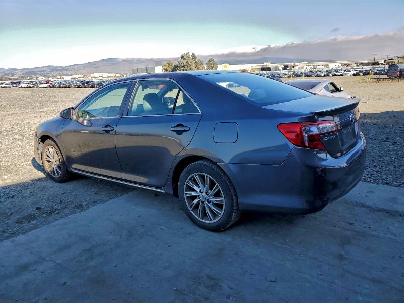4T1BF1FK5CU005791 - 2012 TOYOTA CAMRY BASE GRAY photo 2
