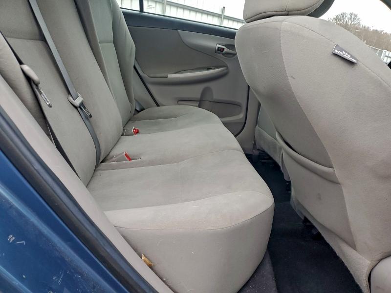 5YFBU4EE3DP212136 - 2013 TOYOTA COROLLA BASE BLUE photo 10