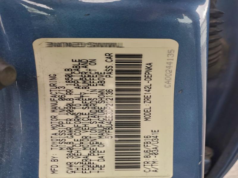 5YFBU4EE3DP212136 - 2013 TOYOTA COROLLA BASE BLUE photo 12