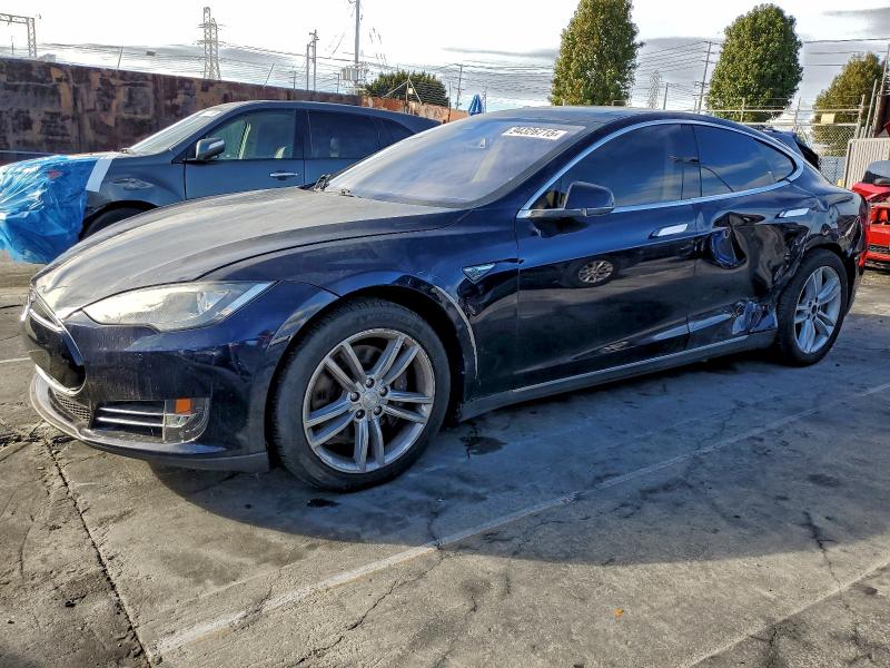 2014 TESLA MODEL S, 