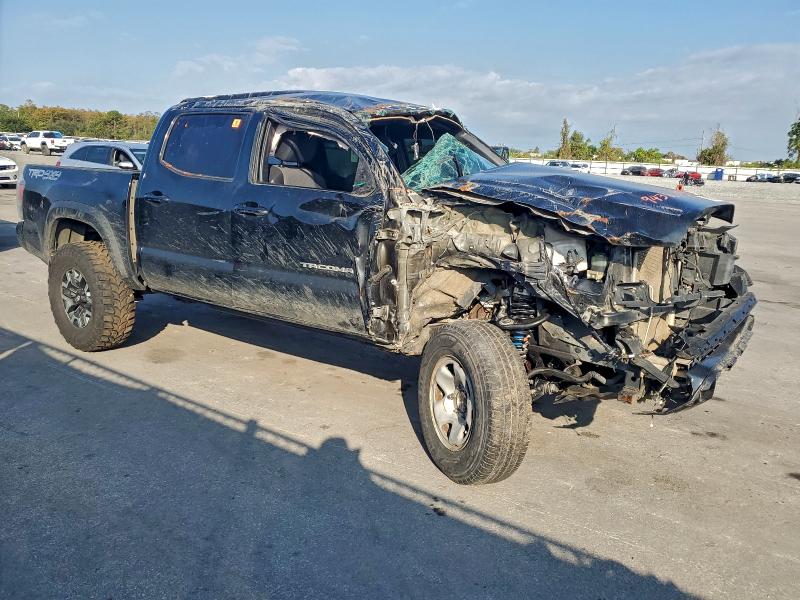 3TMCZ5AN8PM600119 - 2023 TOYOTA TACOMA DOUBLE CAB Czarny zdjęcie 4