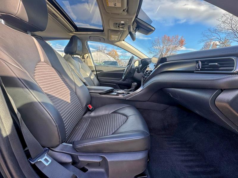 4T1S31AK2MU021965 - 2021 TOYOTA CAMRY SE 黑色 照片 5