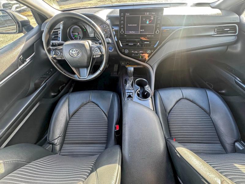 4T1S31AK2MU021965 - 2021 TOYOTA CAMRY SE 黑色 照片 9