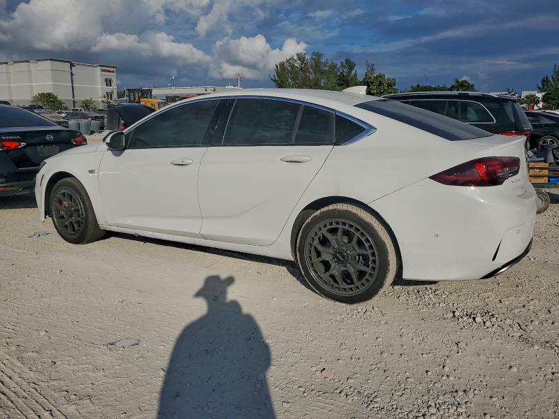 W04GS6SS6J1110311 - 2018 BUICK REGAL GS Weiß Foto 2