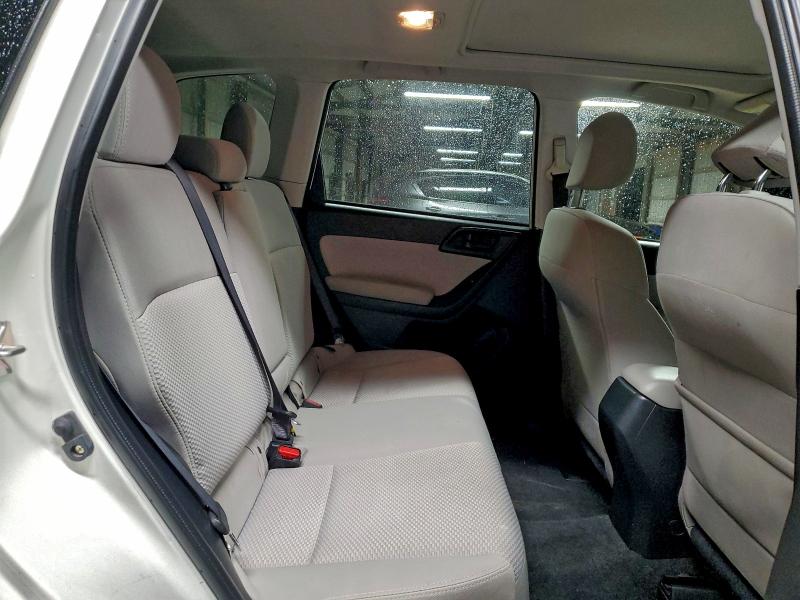 JF2SJAFC7GH506600 - 2016 SUBARU FORESTER 2.5I PREMIUM 白色 照片 11