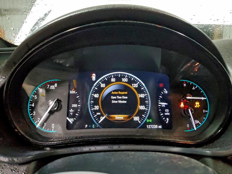 2G4GU5GX1G9184878 - 2016 BUICK REGAL GS WHITE photo 9