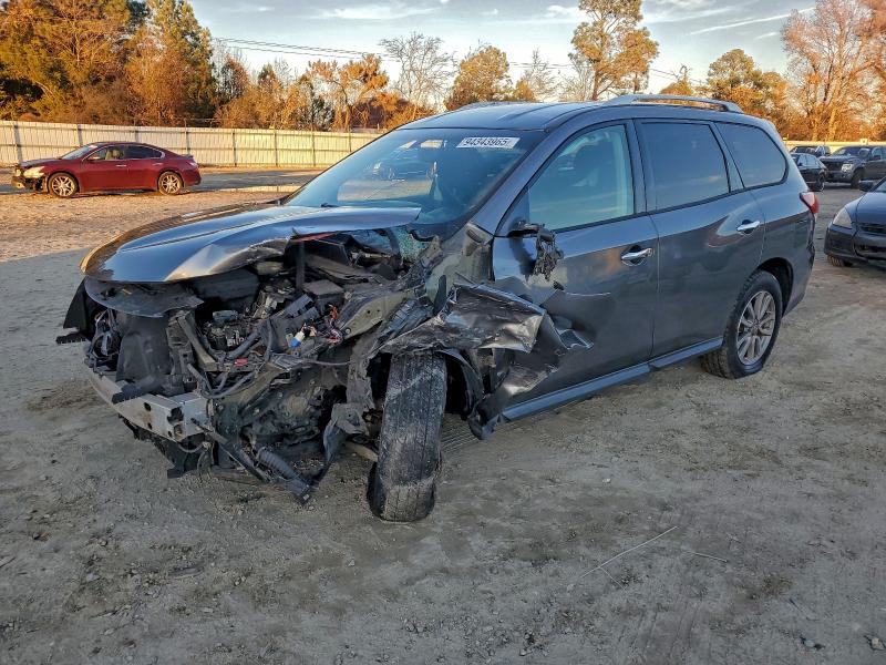 2015 NISSAN PATHFINDER S, 