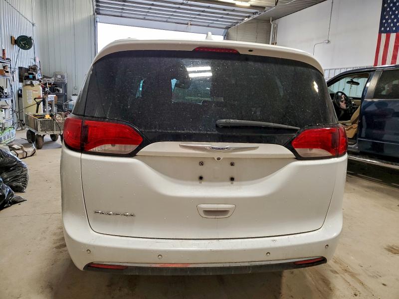2C4RC1BG9JR320925 - 2018 CHRYSLER PACIFICA TOURING L WHITE photo 6