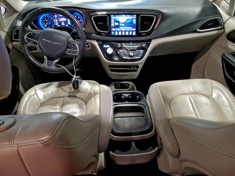 2C4RC1BG9JR320925 - 2018 CHRYSLER PACIFICA TOURING L WHITE photo 8