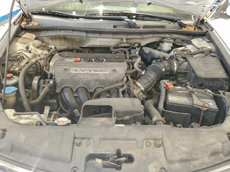 1HGCP264X8A138358 - 2008 HONDA ACCORD LXP WHITE photo 11