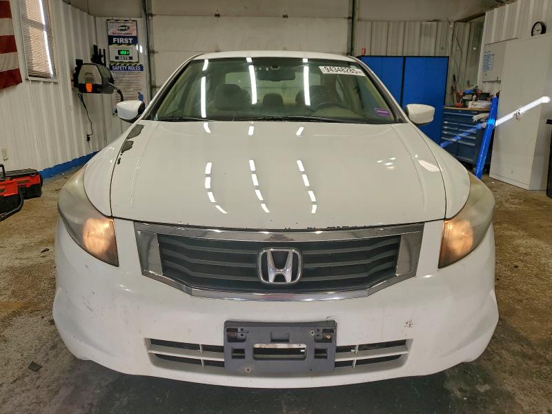 1HGCP264X8A138358 - 2008 HONDA ACCORD LXP WHITE photo 5