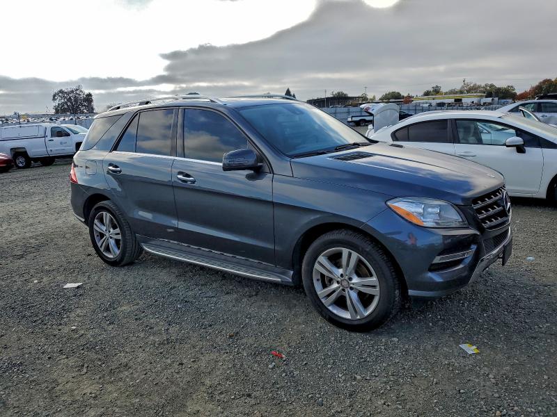 4JGDA5HB9DA247871 - 2013 MERCEDES-BENZ ML 350 4MATIC GRAY photo 4