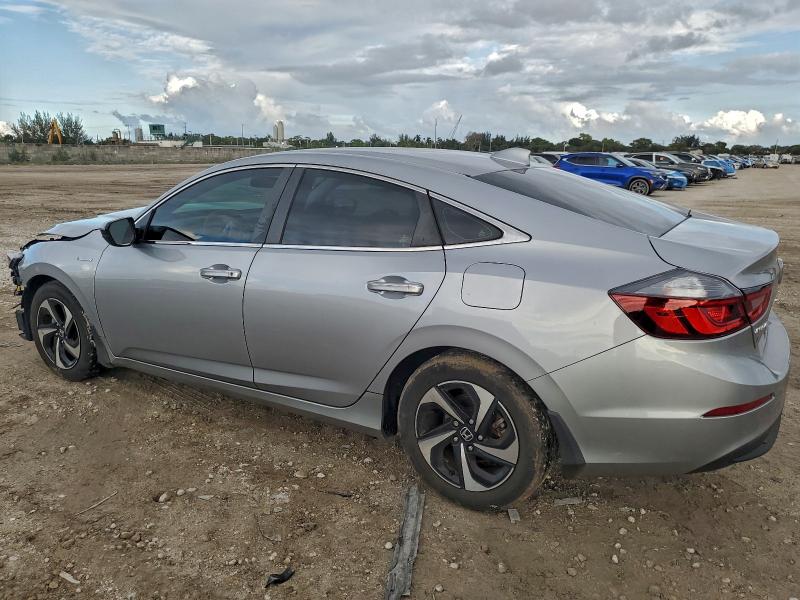 19XZE4F52NE011129 - 2022 HONDA INSIGHT EX SILVER photo 2