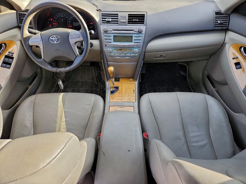 4T1BK46K17U506745 - 2007 TOYOTA CAMRY LE TAN photo 8