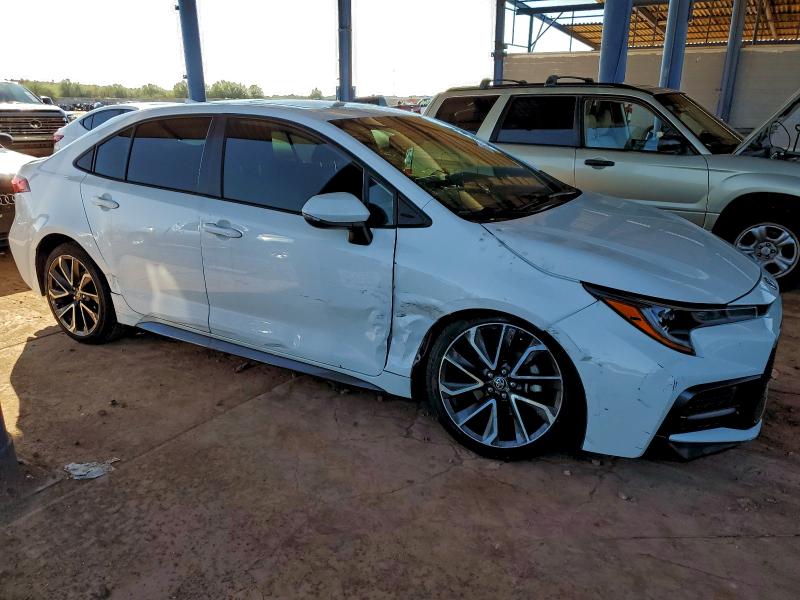 JTDP4RCE8LJ014693 - 2020 TOYOTA COROLLA SE Blanc photo 4
