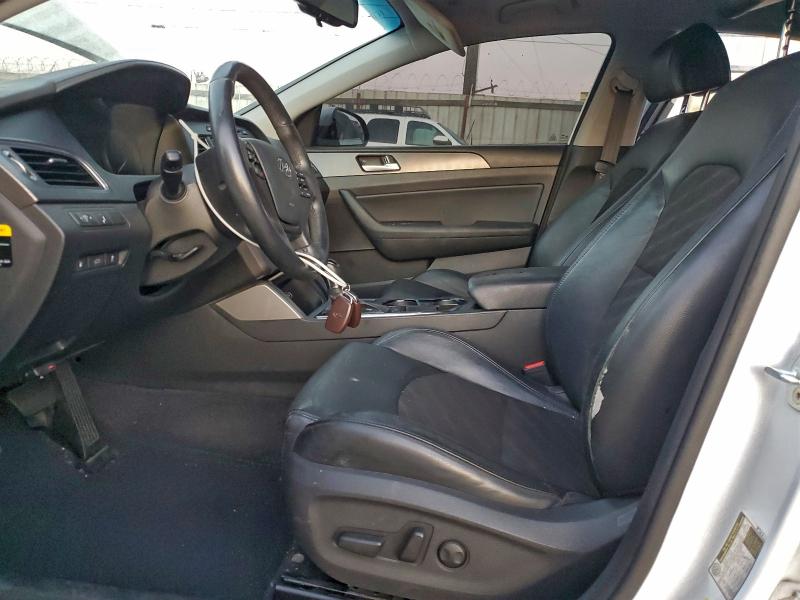 5NPE34AF9FH219901 - 2015 HYUNDAI SONATA SPORT Weiß Foto 7