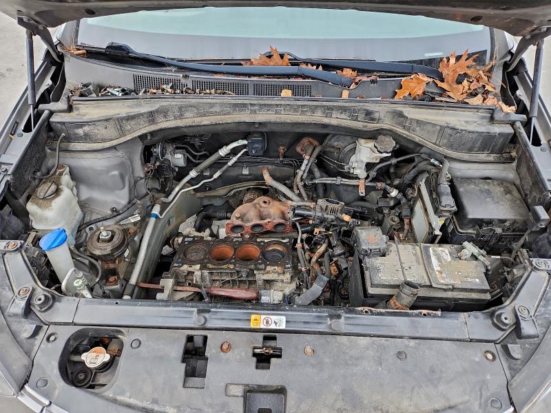 5NMZTDLB0JH069923 - 2018 HYUNDAI SANTA FE S GRAY photo 11