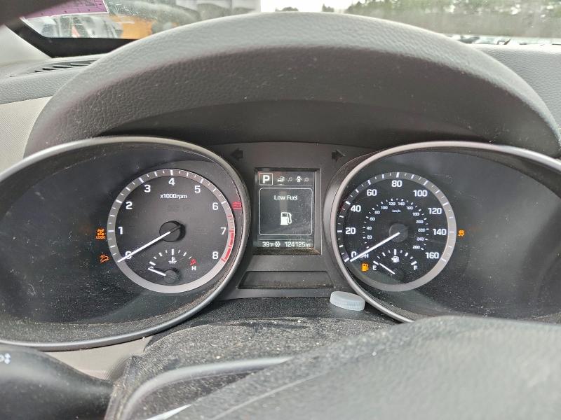 5NMZTDLB0JH069923 - 2018 HYUNDAI SANTA FE S GRAY photo 9