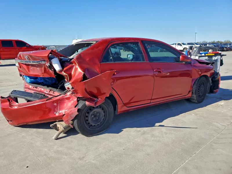 5YFBU4EE4DP213361 - 2013 TOYOTA COROLLA BASE Червоний фото 3