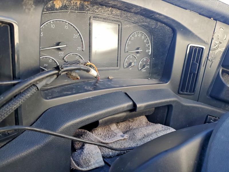 3AKJHHDR2PSNV9642 - 2023 FREIGHTLINER CASCADIA 1 白色 照片 8