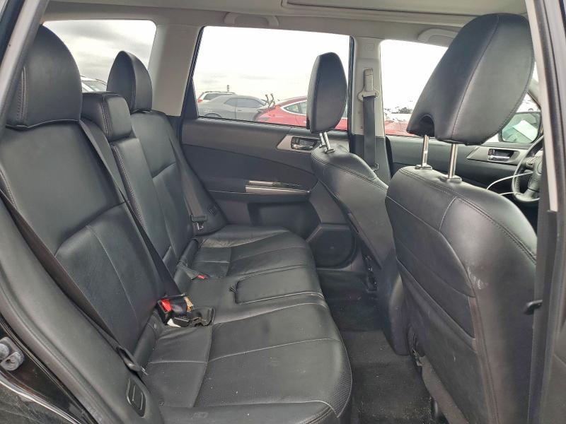 JF2SHAEC5BH774647 - 2011 SUBARU FORESTER LIMITED 黑色 照片 11