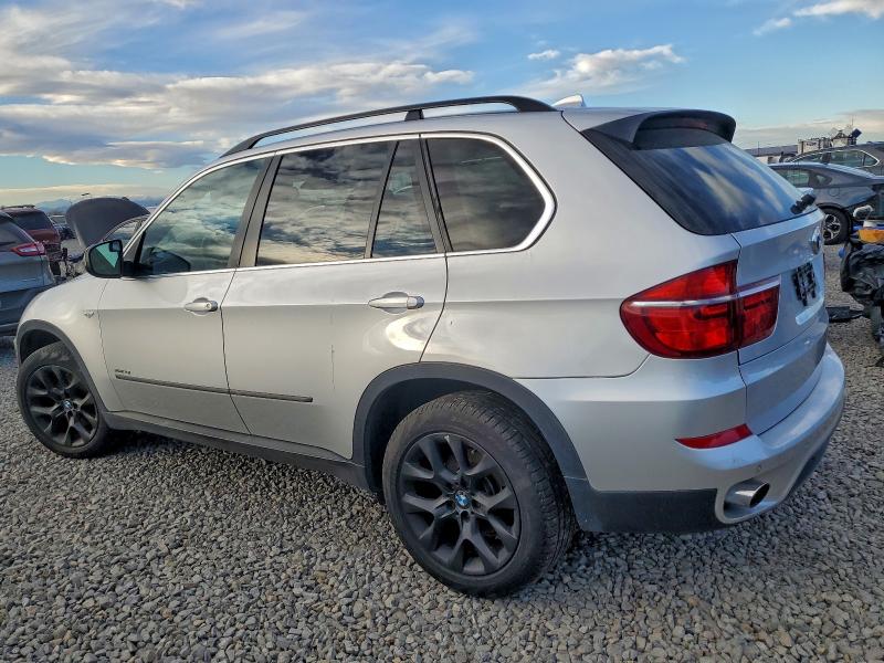 5UXZV4C5XD0E13736 - 2013 BMW X5 XDRIVE35I SILVER photo 2
