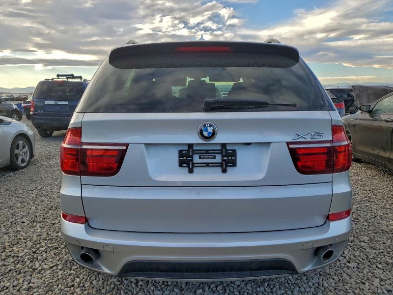 5UXZV4C5XD0E13736 - 2013 BMW X5 XDRIVE35I SILVER photo 6