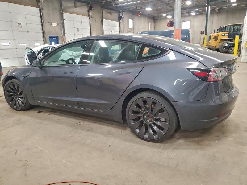 5YJ3E1EB7NF185946 - 2022 TESLA MODEL 3 رمادي صورة 2