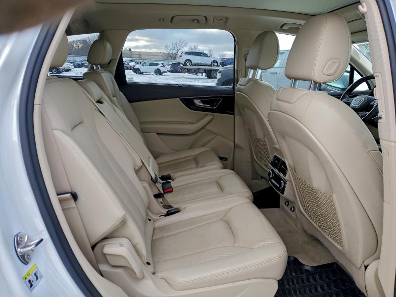 WA1VAAF74JD027610 - 2018 AUDI Q7 PRESTIGE أبيض صورة 10