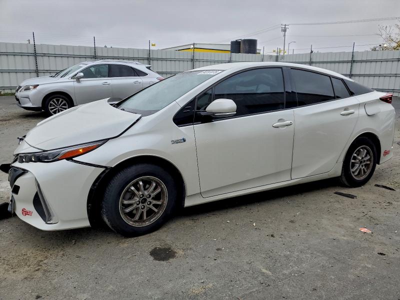 2017 TOYOTA PRIUS PRIM, 