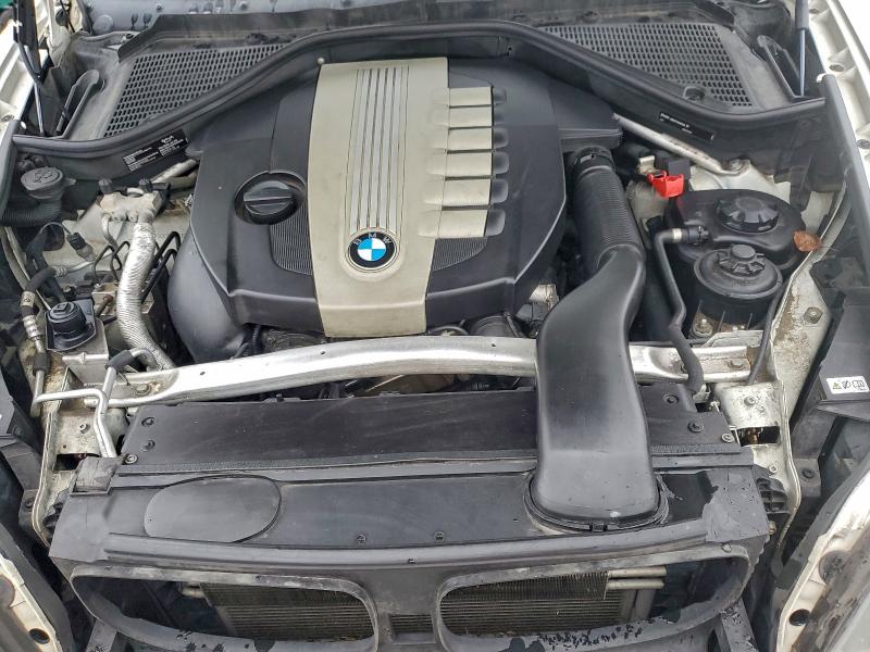 5UXZW0C53CL668258 - 2012 BMW X5 XDRIVE35D 白色 照片 12