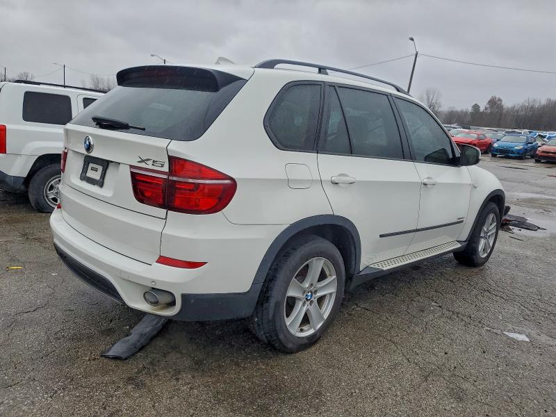5UXZW0C53CL668258 - 2012 BMW X5 XDRIVE35D 白色 照片 3