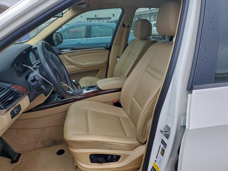 5UXZW0C53CL668258 - 2012 BMW X5 XDRIVE35D 白色 照片 7