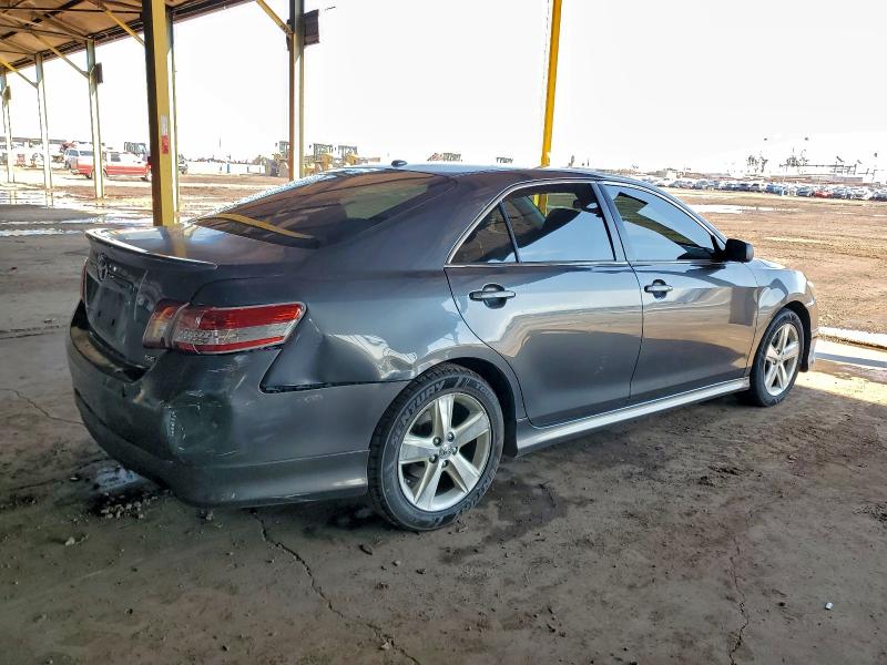 4T1BF3EK4BU756036 - 2011 TOYOTA CAMRY BASE GRAY photo 3