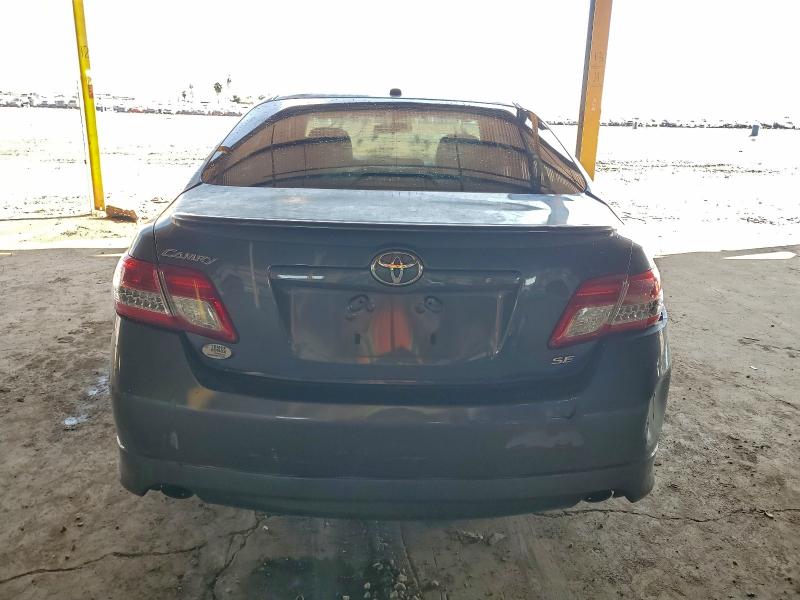 4T1BF3EK4BU756036 - 2011 TOYOTA CAMRY BASE GRAY photo 6