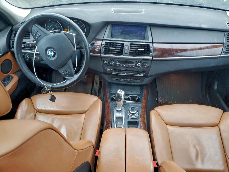 5UXFE4C56AL381183 - 2010 BMW X5 XDRIVE30I BLUE photo 8