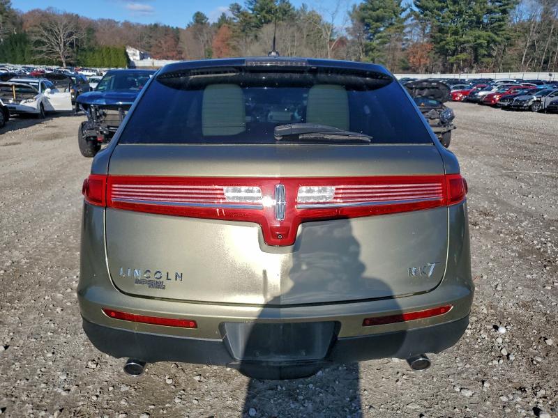 2LMHJ5AT4DBL53240 - 2013 LINCOLN MKT GOLD photo 6