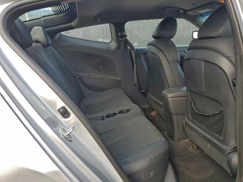 KMHTC6AE8DU100441 - 2013 HYUNDAI VELOSTER TURBO ვერცხლისფერი ფოტო 10