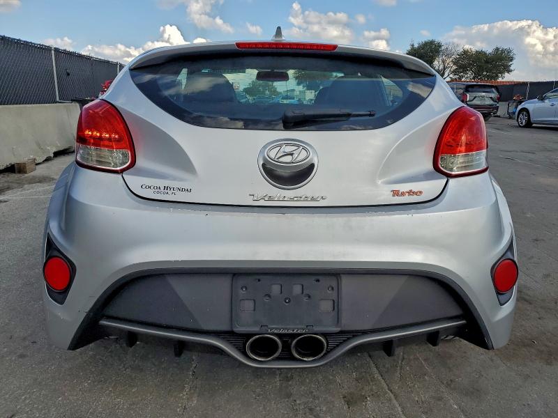KMHTC6AE8DU100441 - 2013 HYUNDAI VELOSTER TURBO ვერცხლისფერი ფოტო 6