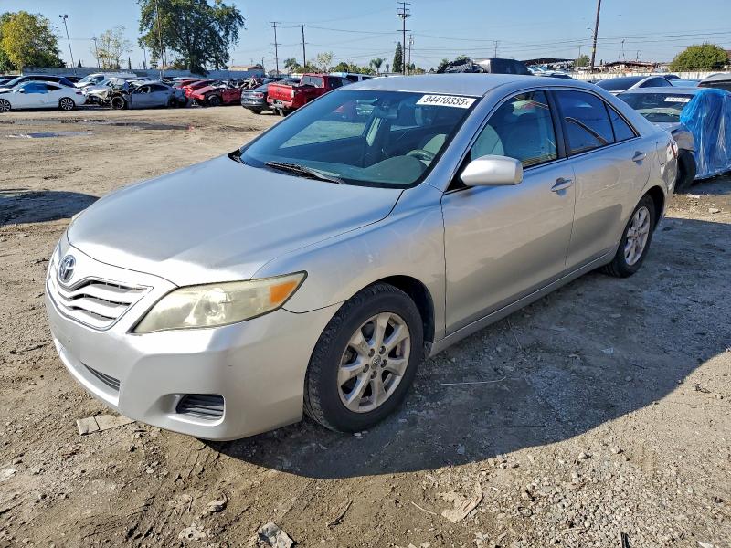 4T1BF3EK0BU621992 - 2011 TOYOTA CAMRY BASE SILVER photo 1