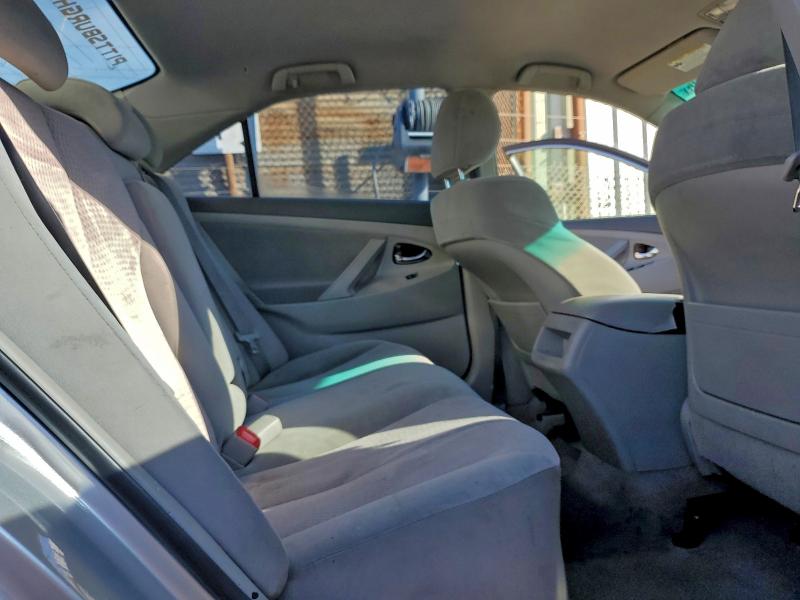 4T1BF3EK0BU621992 - 2011 TOYOTA CAMRY BASE SILVER photo 10