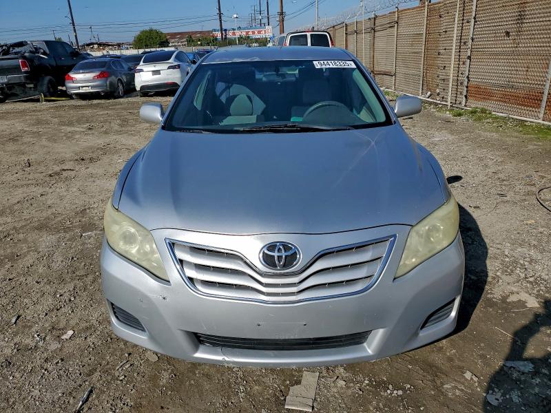 4T1BF3EK0BU621992 - 2011 TOYOTA CAMRY BASE SILVER photo 5