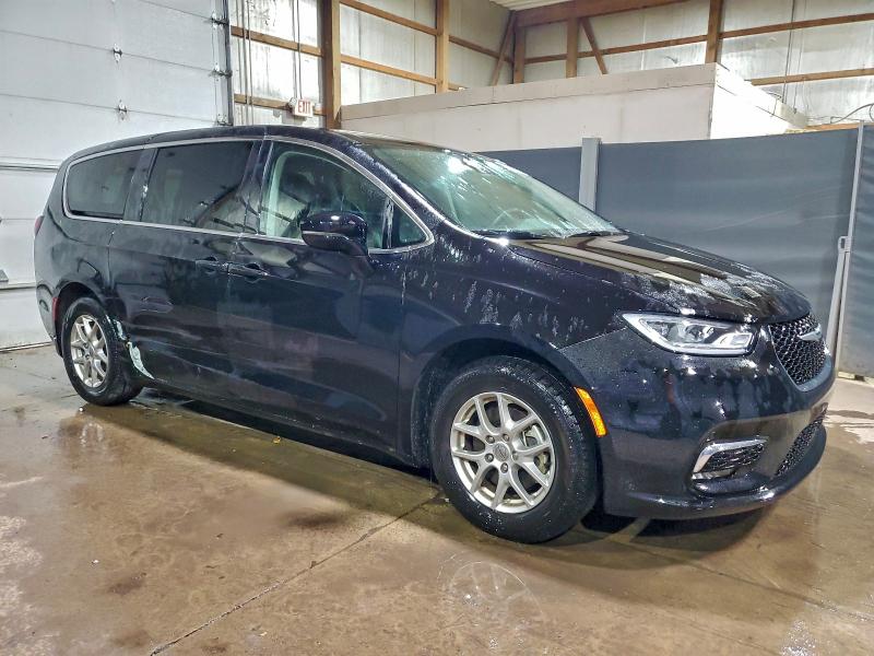 2C4RC1BG7RR124672 - 2024 CHRYSLER PACIFICA TOURING L BLACK photo 4