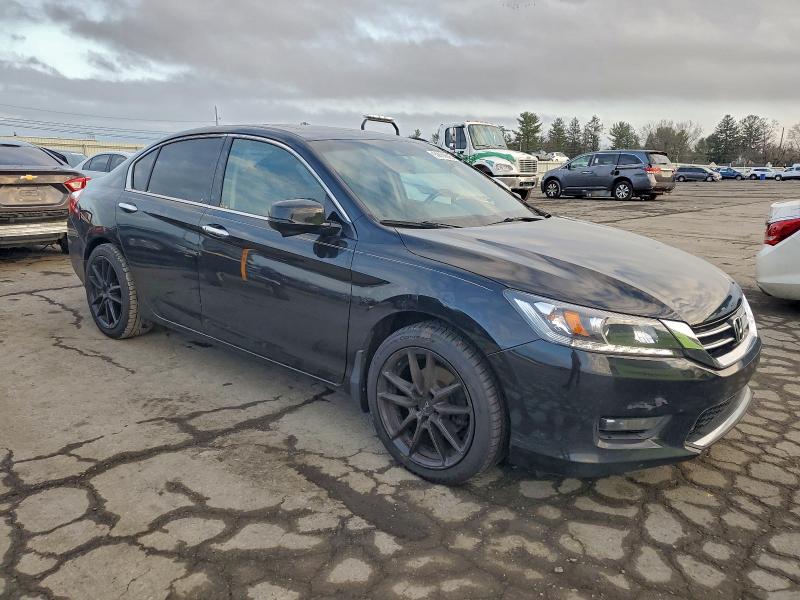 1HGCR3F82FA037167 - 2015 HONDA ACCORD EXL 黑色 照片 4