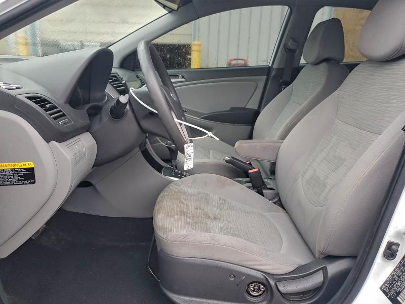 KMHCT4AE5GU158001 - 2016 HYUNDAI ACCENT SE 白色 照片 7