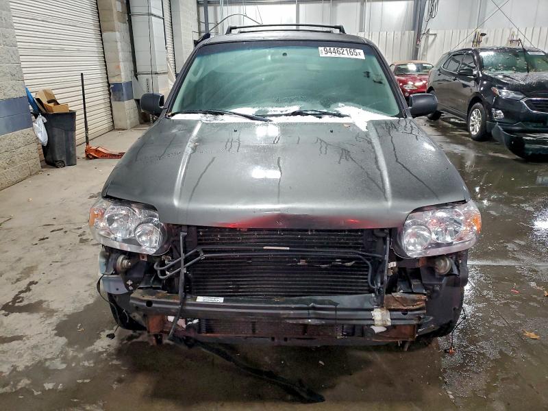 1FMCU94155KB67177 - 2005 FORD ESCAPE LIMITED 灰色 照片 5